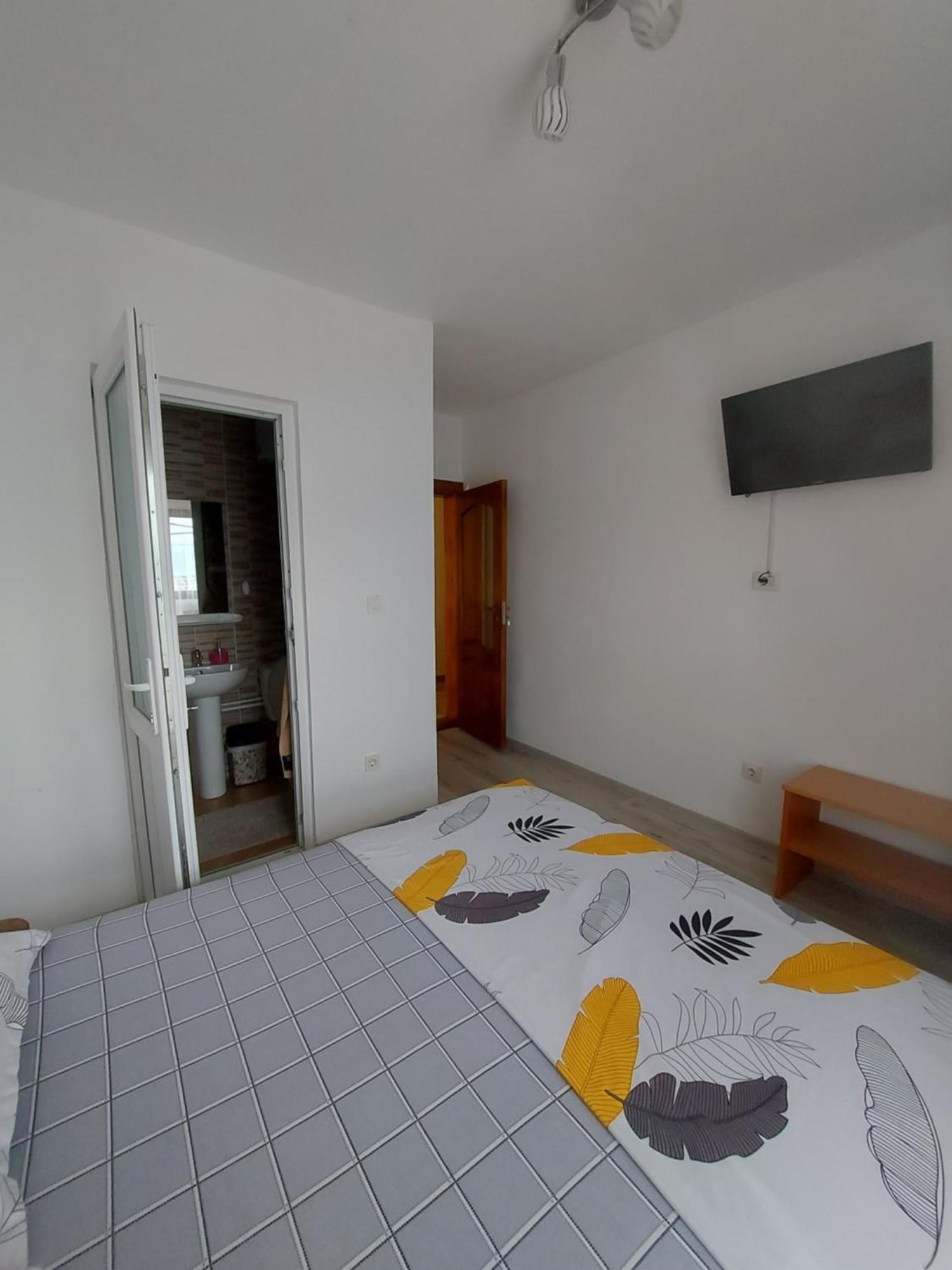 Casa Dalys Hotel Orsova Luaran gambar